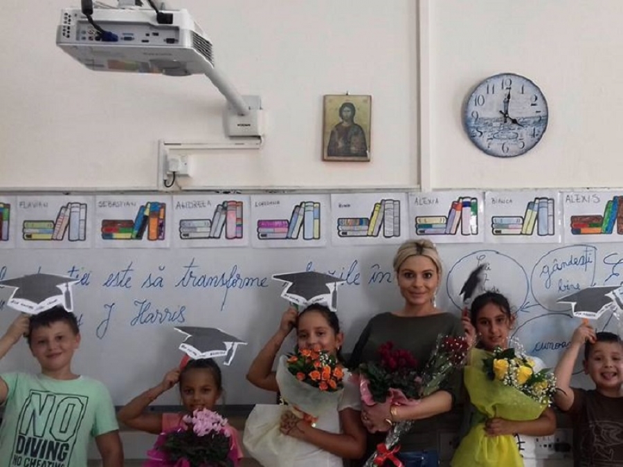 ZIUA EDUCAŢIEI, LA ŞCOALA ROM&Acirc;NEASCĂ DIN CIPRU