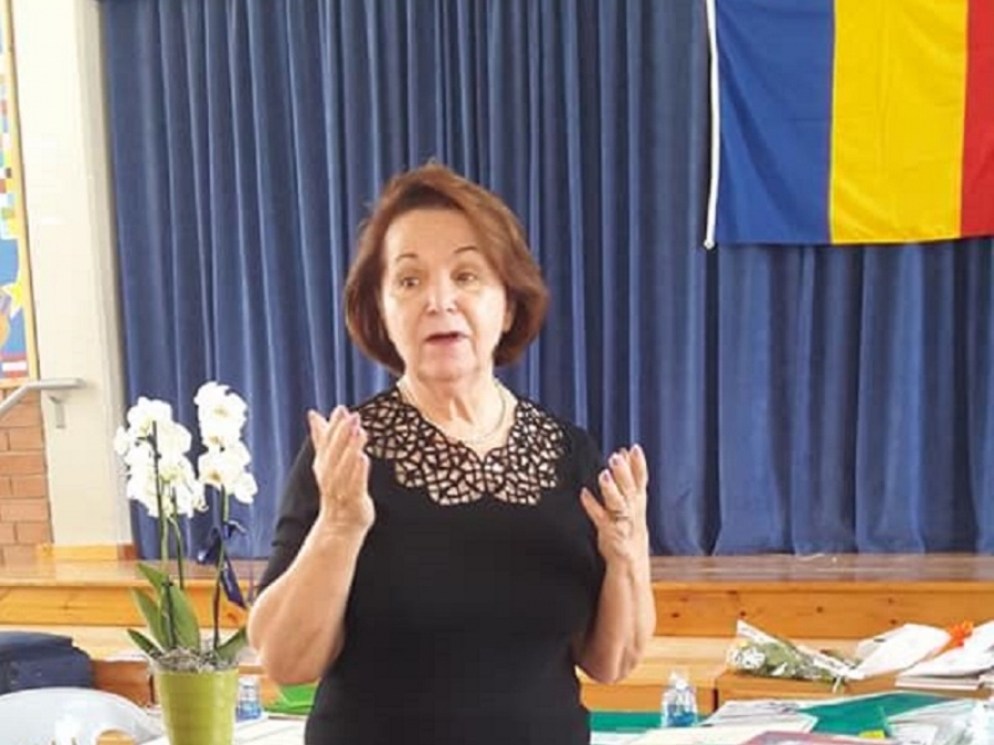 DECORATĂ DE PREŞEDINTELE ROM&Acirc;NIEI
