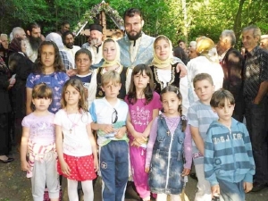 CURSURI DE LIMBA ROM&Acirc;NĂ &Icirc;N VALEA TIMOCULUI, CU SPRIJINUL INSTITUTULUI HURMUZACHI