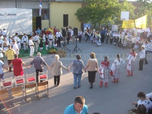 S-A &Icirc;NCHEIAT A ZECEA EDIȚIE A FESTIVALULUI &bdquo;JOC ROM&Acirc;NESC&rdquo; DE LA J&Icirc;TCOVIȚA