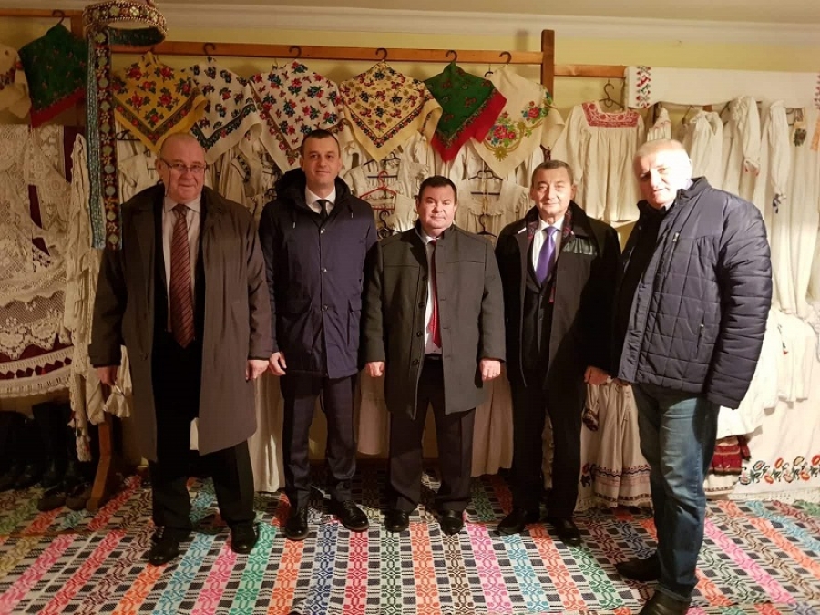 AMPLU TURNEU DE INFORMARE AL MRP &Icirc;N COMUNITĂȚILE ISTORICE