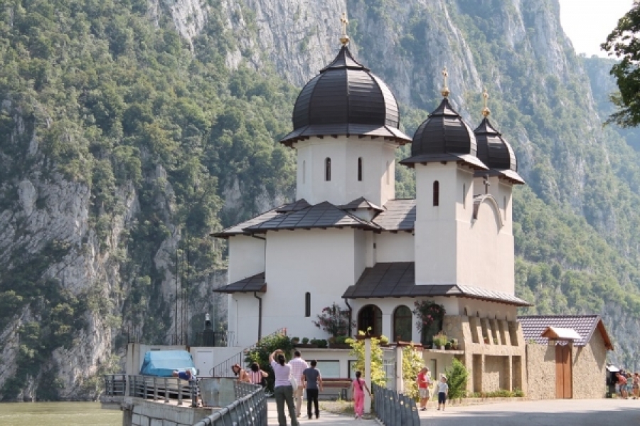 Mănăstirea &bdquo;Mraconia&rdquo; &ndash; ghid spiritual şi turistic